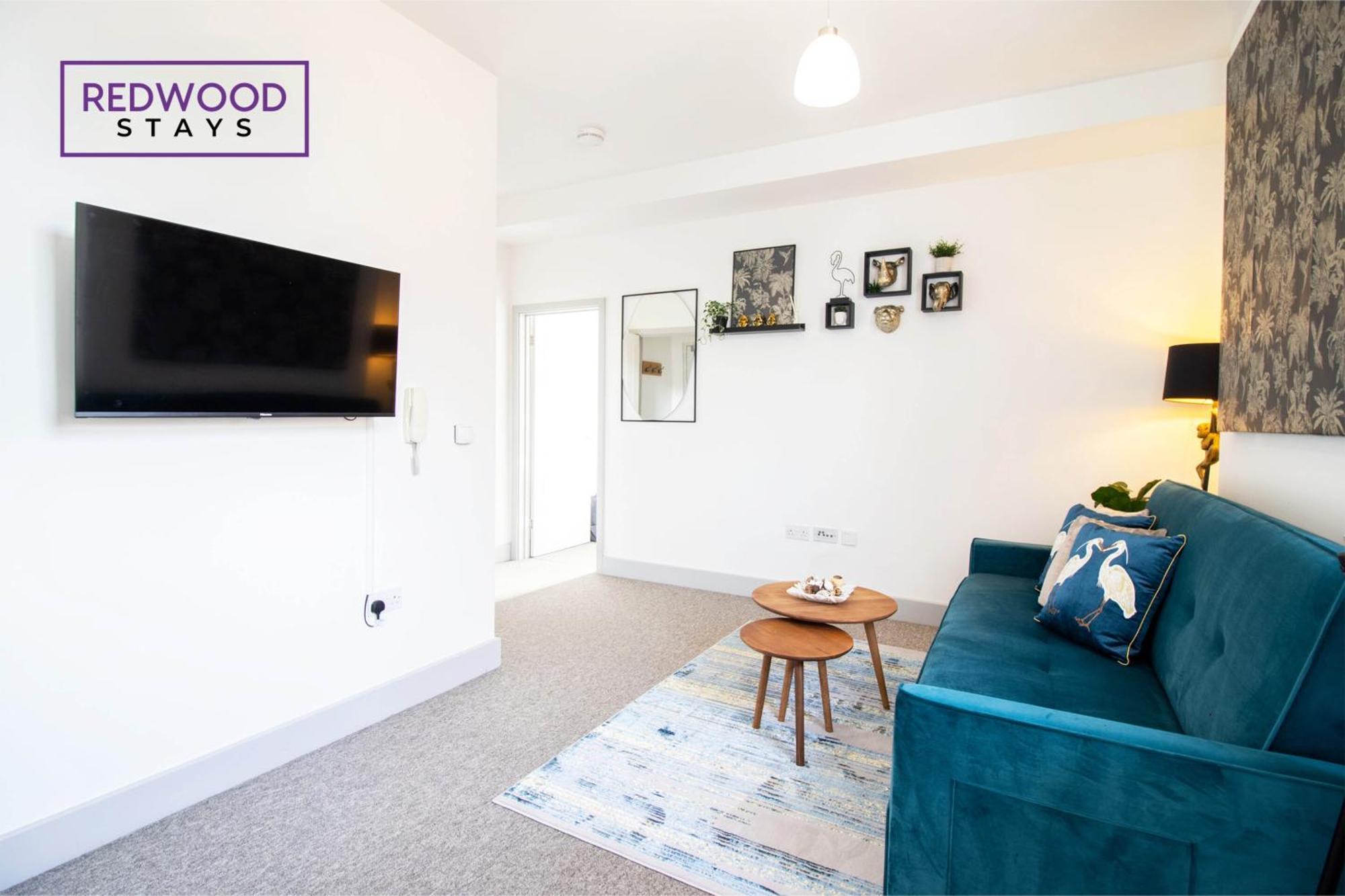 Modern 1 Bed 1 Bath Apartment For Corporates & Contractors, Free Parking, Wi-Fi & Netflix By Redwood Stays Farnborough  Extérieur photo